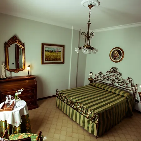 Bed & Breakfast La Quercia Antica San Cipriano Picentino